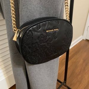 Authentic!Michael Kors crossbody bag